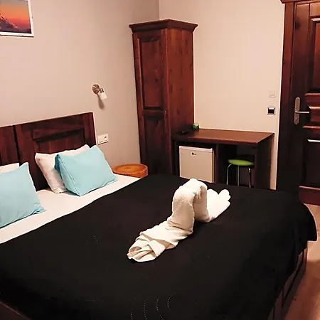 Krzesanica Bed & Breakfast