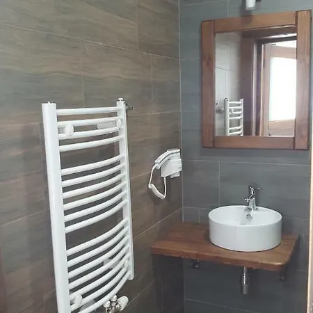 Bed and Breakfast Krzesanica *