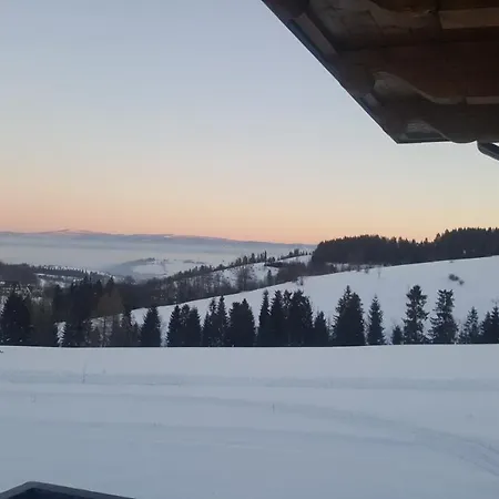 Krzesanica Bed and Breakfast *