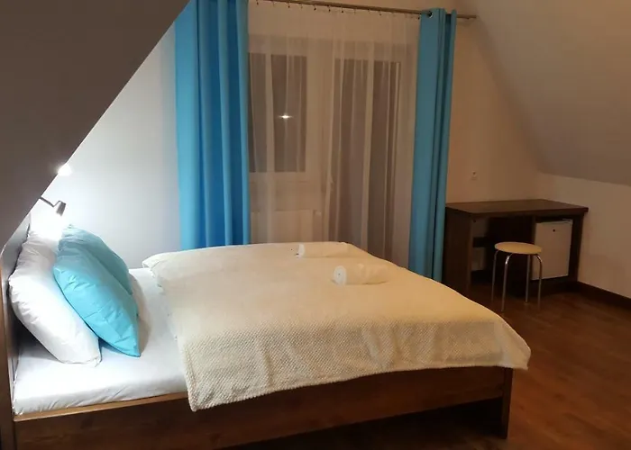 Krzesanica 住宿加早餐酒店