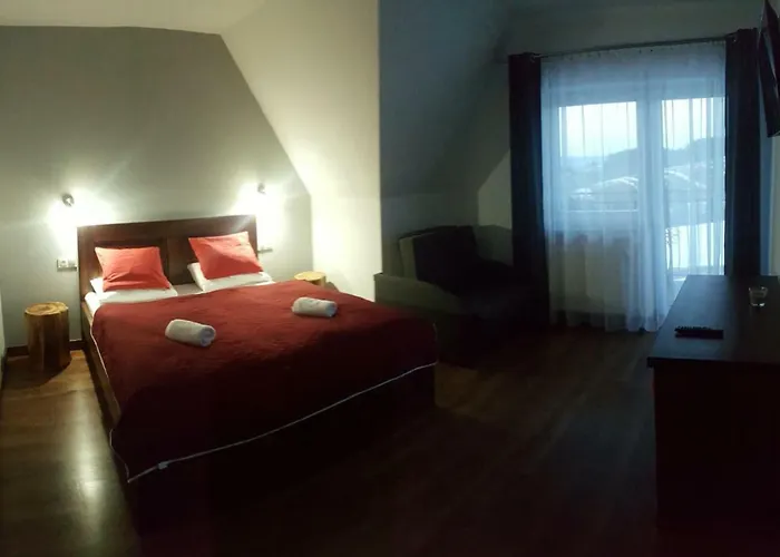 Krzesanica 住宿加早餐酒店