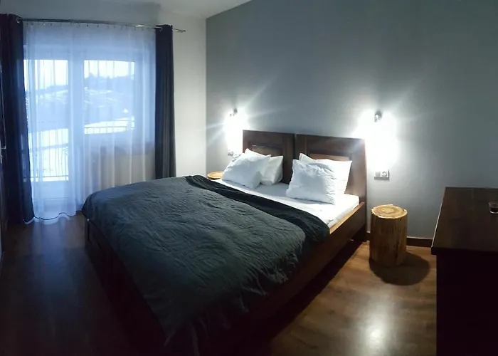 Krzesanica 住宿加早餐酒店 Czarna Góra